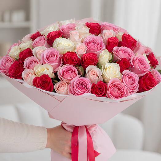 Fresh Live Red and White Roses Mix Bouquet
