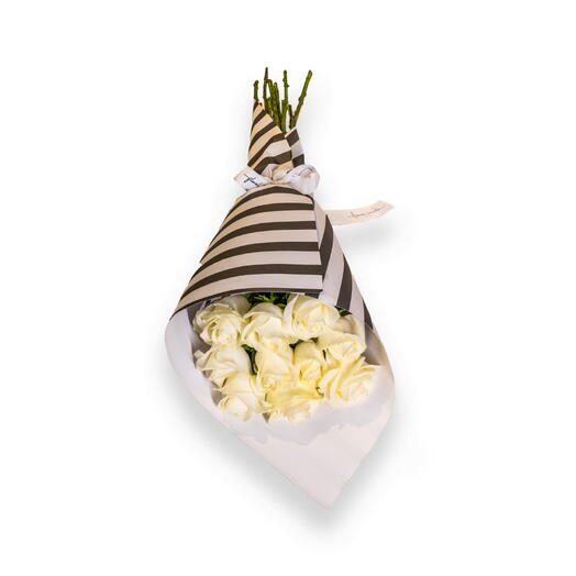 Десять белых роз