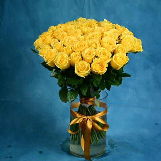 51 Yellow Roses Vase-933