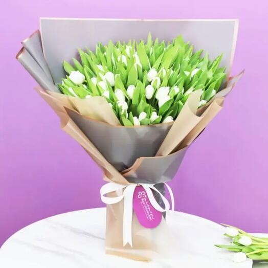 Зимний букет из 101 белого тюльпана