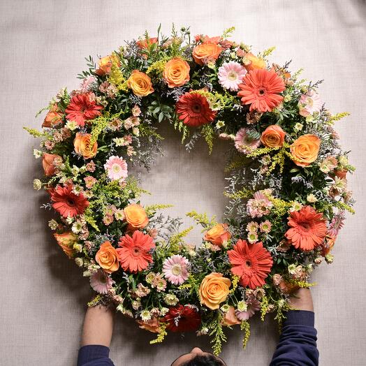 Яркий цитрусово-цветочный венок  6824