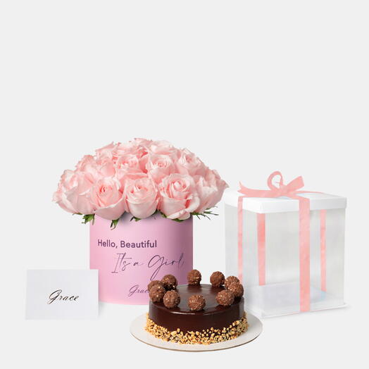 Розовые розы в коробке для девочки с тортом Ferrero