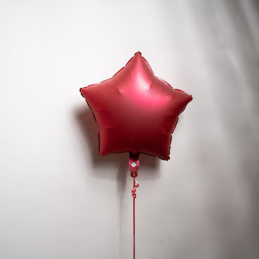 Матовый красный фольгированный шар в форме звезды 7377