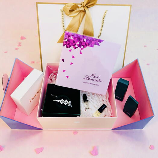Parfum Oud Lavande par Ahmed Al Maghiribi pour femmes