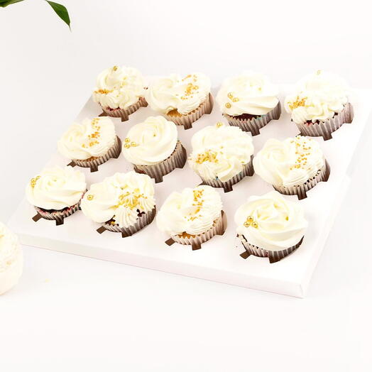 Капкейки с шелковистой белой глазурью, 12 шт., подарочная коробка