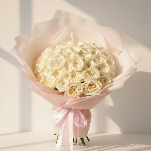 Grand White Garden Rose Bouquet – 60pcs