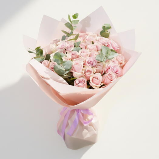 50 Pink Roses Stunning Floral Gift