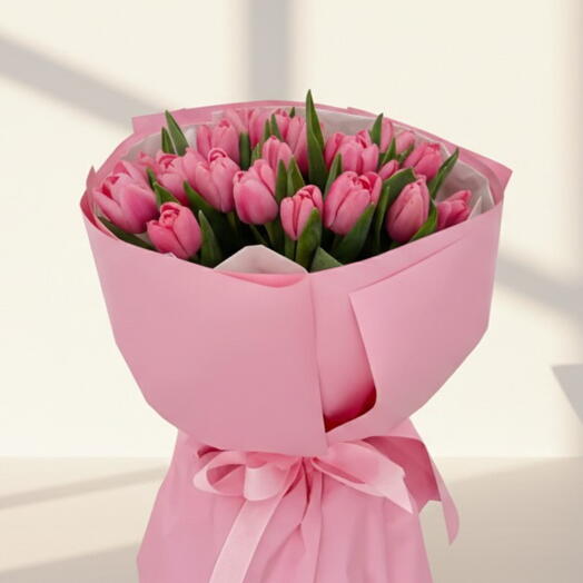 Букет розовых тюльпанов «Сладкая романтика»