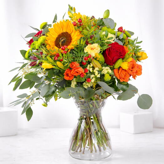 Sunflower Garden Luxe in Glass Vase