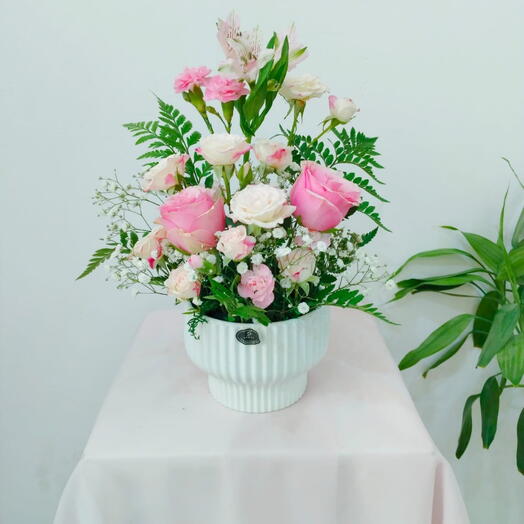 مزهرية سحرية وردية