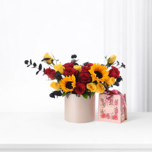 Crimson Sol Bloom Sand Box with Bostani Chocolates