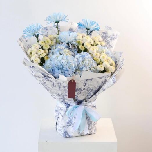 Sky – Blue Hydrangeas   Blue Chrysanthemums Bouquet for Birthdays, Anniversaries   Elegant Gifts