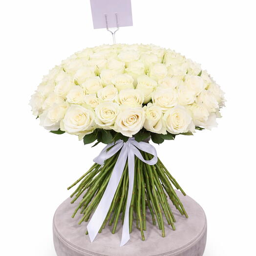 Букет из 101 белой розы