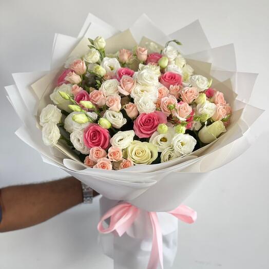 Смешанный букет роз-661