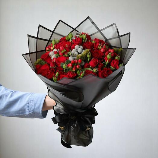 Passionate Red Roses Bouquet – Elegant Black Wrap with Spray Roses   Hypericum
