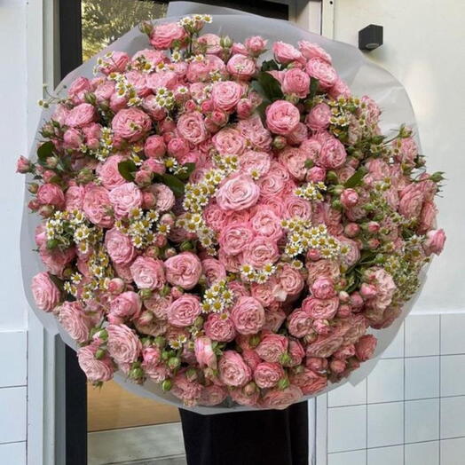 551 Bombastic and Daisies Bouquet