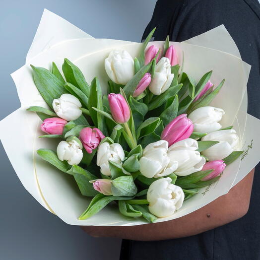 19 Pink And White Tulips-6016