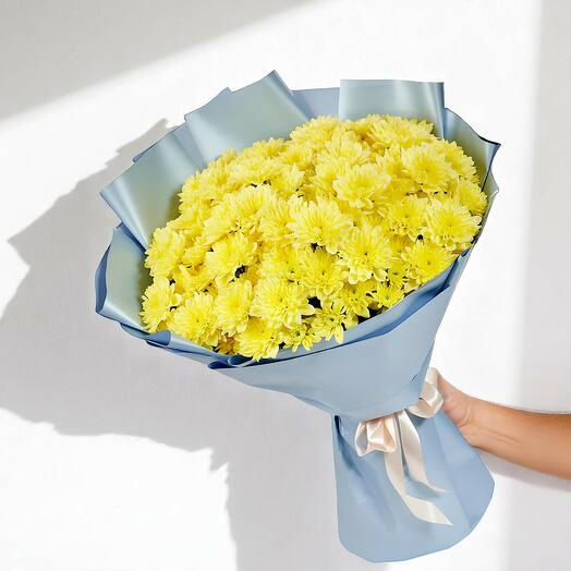 Букет жёлтых хризантем