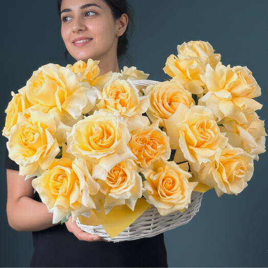 19 Premium Open Peach Rose Bouquet - Ecuador
