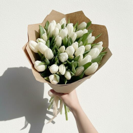 Eternal Pearl 31 White Tulips