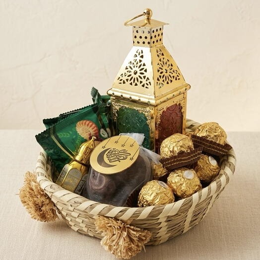Подарочная корзина к Рамадану с бесплатной поздравительной открыткой