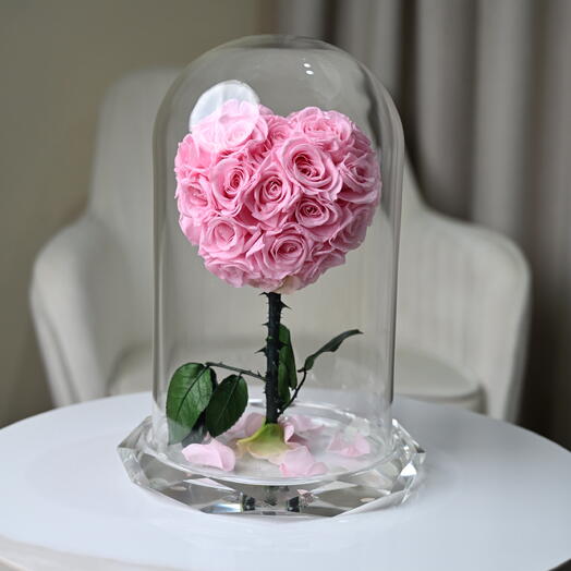 ورود محفوظة على شكل قلب – هدية زهور للحب الأبدي | ورود تدوم طويلاً