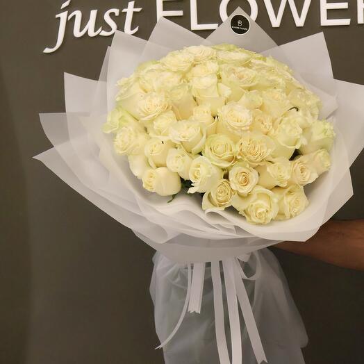 Mondial white bouquet
