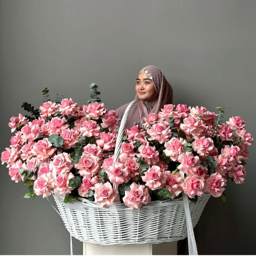 Bloom Overload - 201 Blush rose in Basket