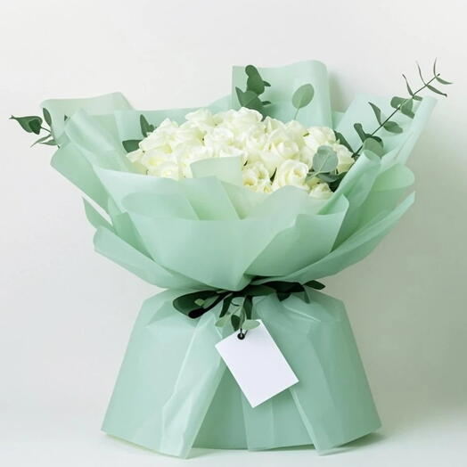 Ramo de 51 rosas blancas