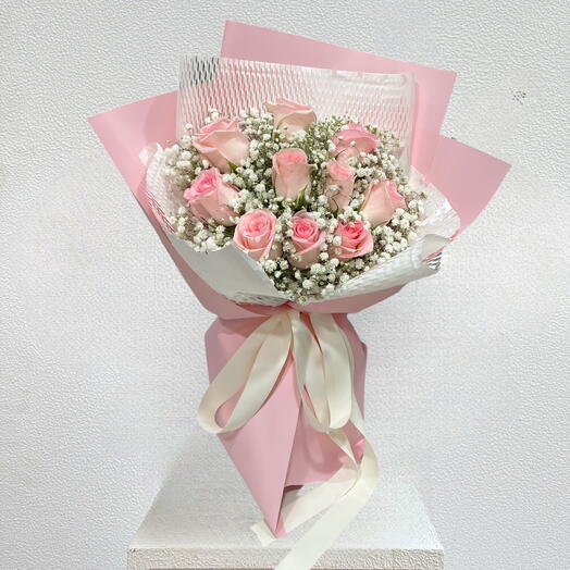 Miracle _ 11 нежно-розовых роз с белой гипсофилой премиум-букет для годовщины, дня рождения или дня святого Валентина