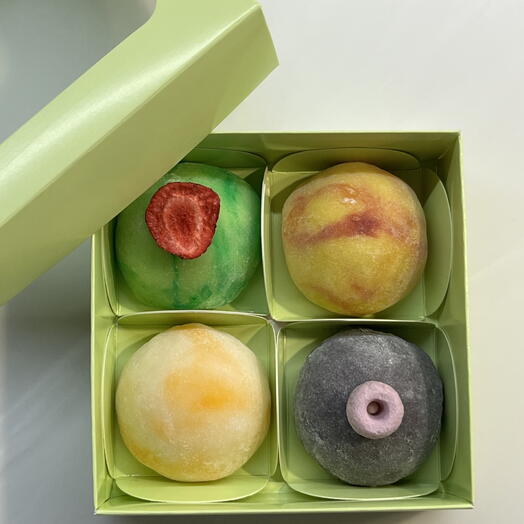 Mochi dessert