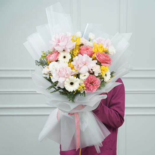 Pink Mondial Premium Mixed Flower Bouquet  7584