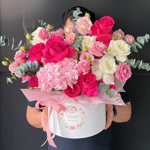 Румянец и Цветение | Гортензии | Розы | Эустомы