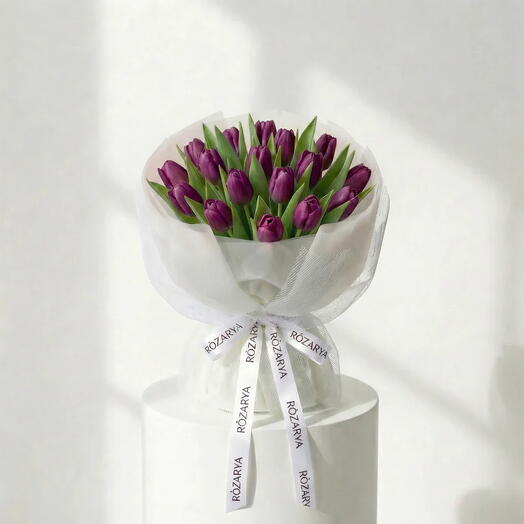 Фиолетовые тюльпаны: Королевская безмятежность