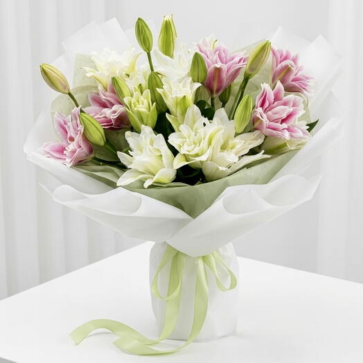 11 Pink   White Lily Bouquet