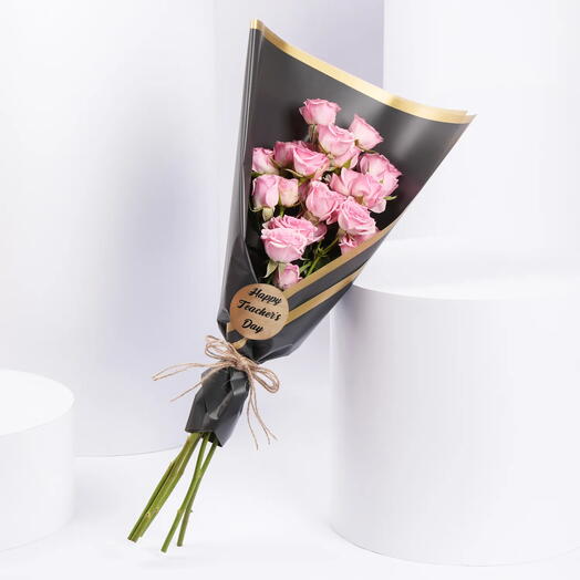 Стебель светло-розовой кустовой розы