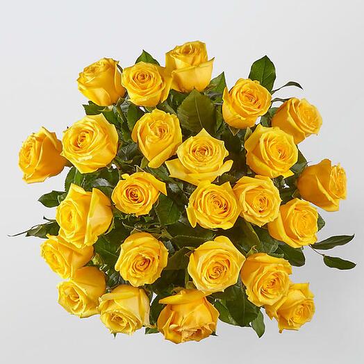 Yellow roses in Vase