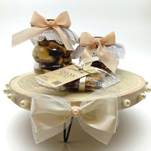 Pearl and Bow Delight Hamper