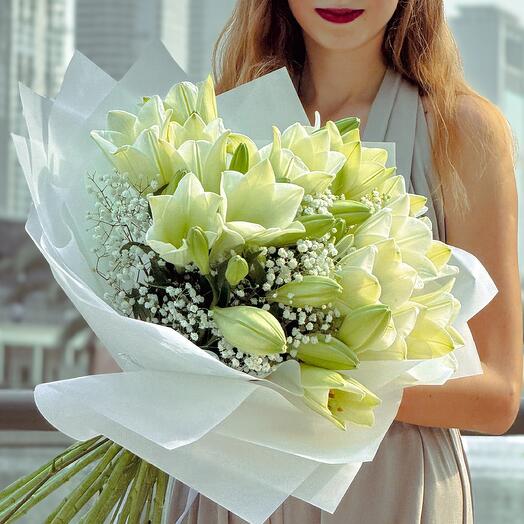 Elegant Serenity – 15 White Lilies Bouquet in White Wrap | Fresh Flower Delivery Dubai