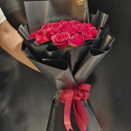 Букет красных роз