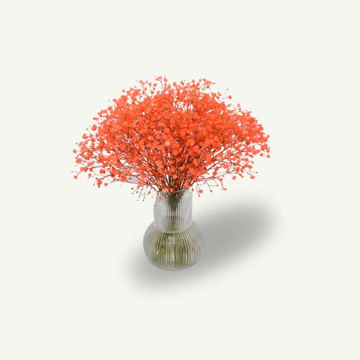 Композиция Валентина в прозрачной вазе