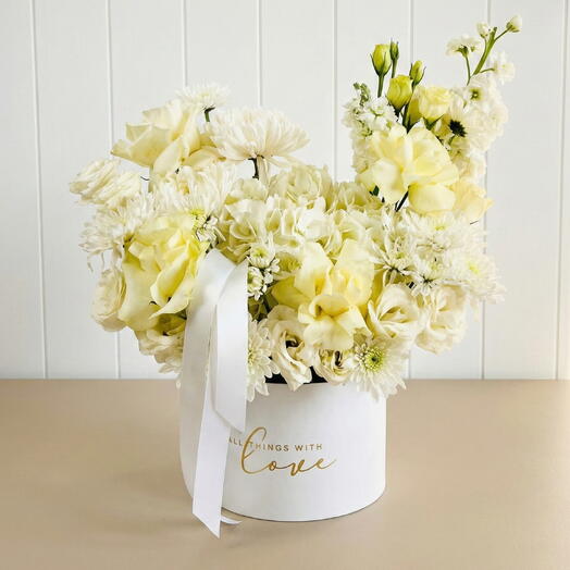 Slavic Elegance - Pure White Floral Beauty