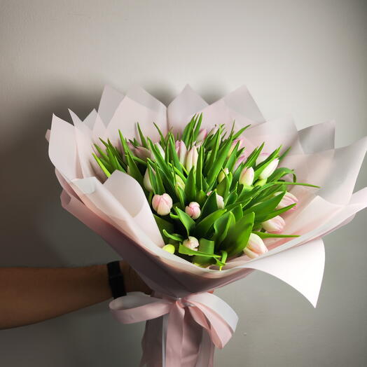 RBR Blush Whisper Tulip Bouquet