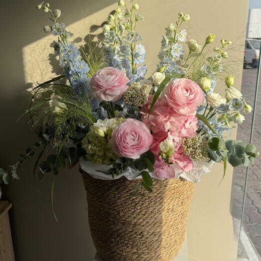 Spring bloom basket