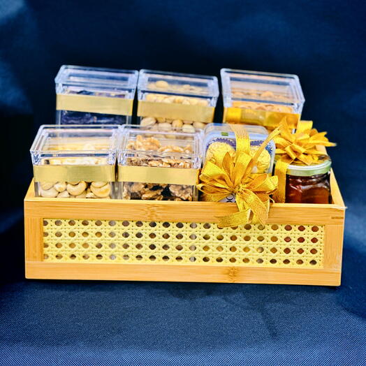 Dryfruits gift set 1