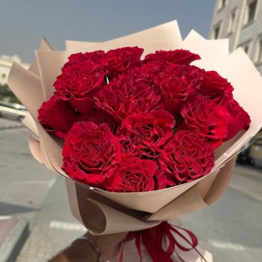 Сердце из бутонов роз