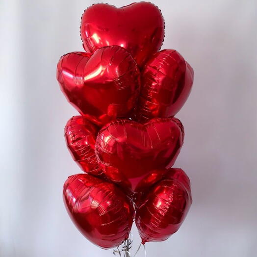 Набор красных шаров в форме сердца 02