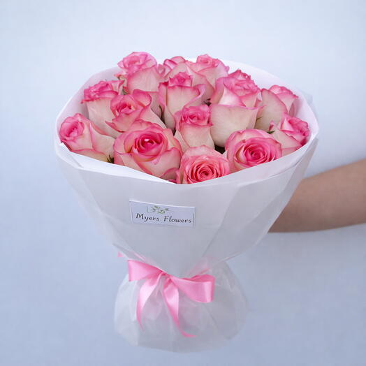 Pink Rose Bouquet In White Round Wrapping