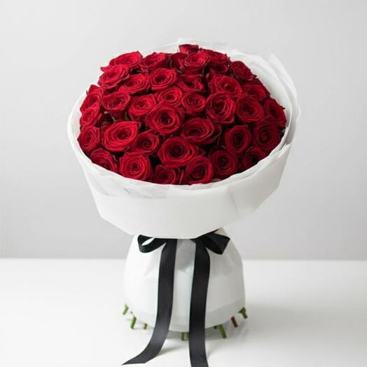 Букет из 35 красных роз