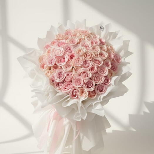 Elegant 80 Light Pink Roses Bouquet